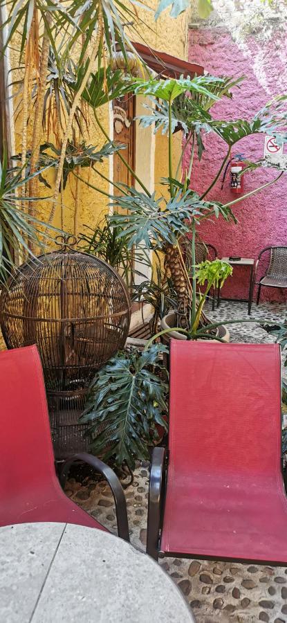 Hotel Rosa Morada Tlaquepaque Exterior foto
