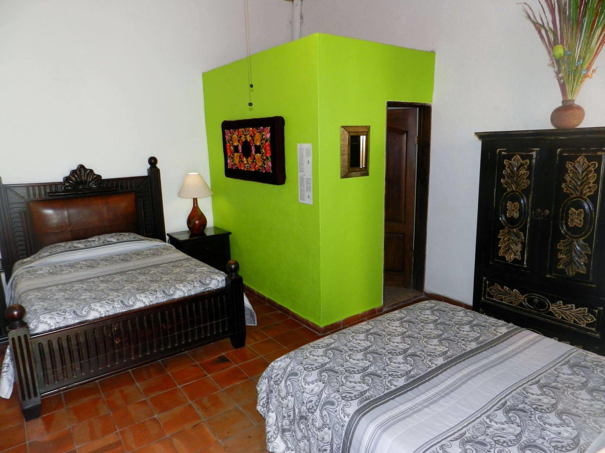 Hotel Rosa Morada Tlaquepaque Exterior foto